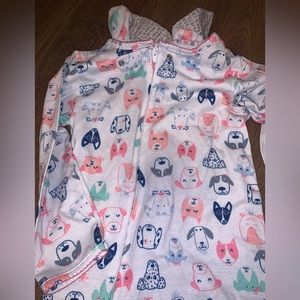 2 pair - 4T toddler girls PJ’s - carters- smoke free pet free home